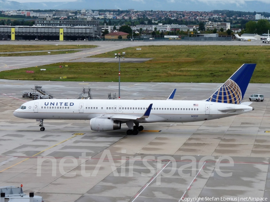 United Airlines Boeing 757-224 (N19117) | Photo 271424