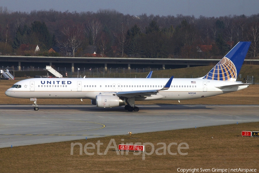 United Airlines Boeing 757-224 (N19130) | Photo 18412