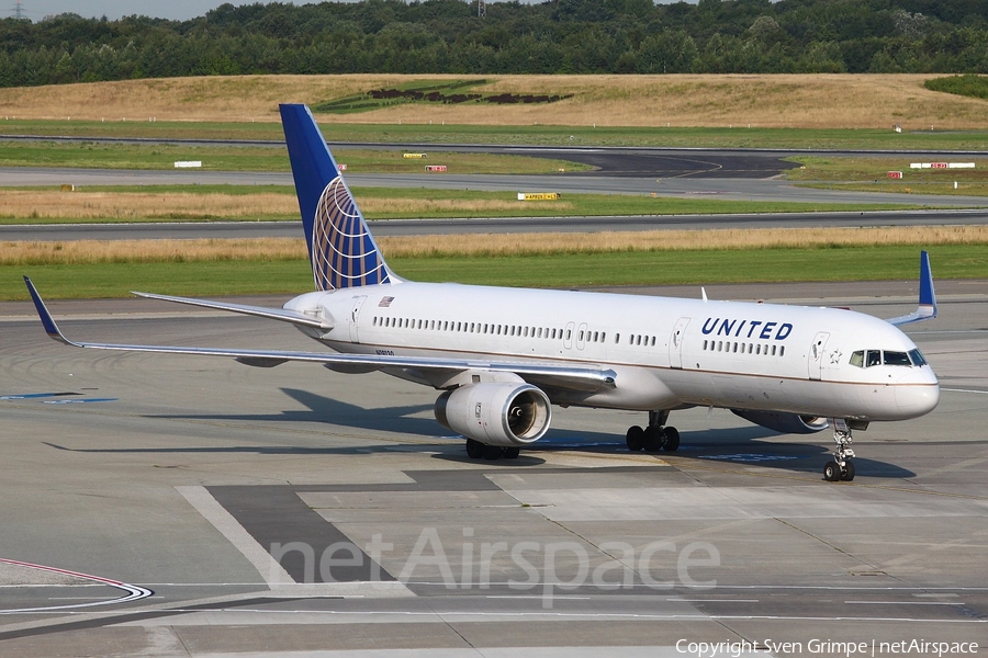 United Airlines Boeing 757-224 (N19130) | Photo 20032