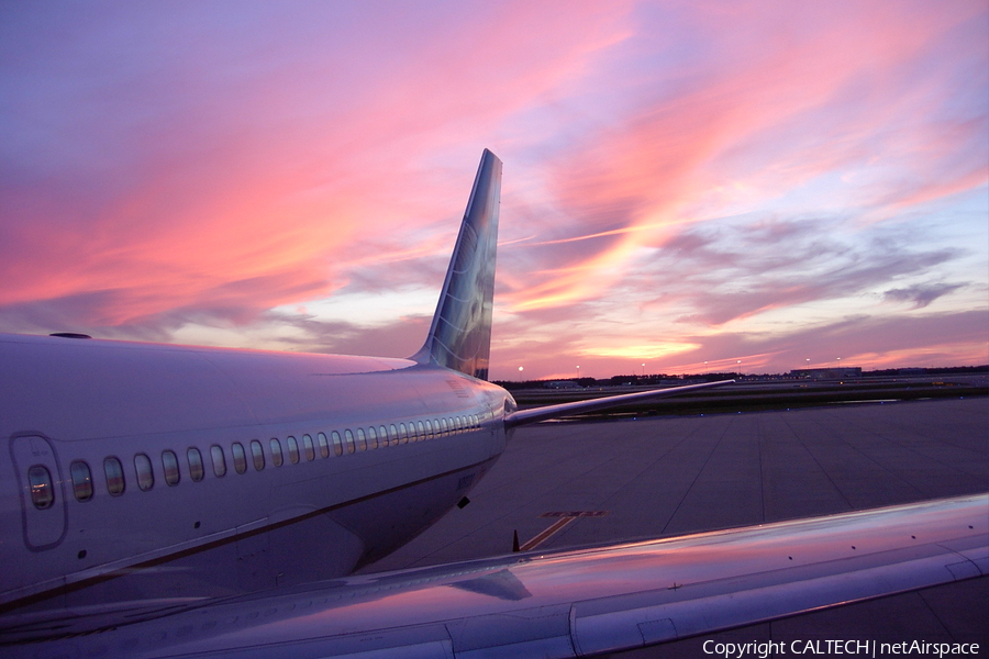 United Airlines Boeing 757-224 (N19130) | Photo 26769