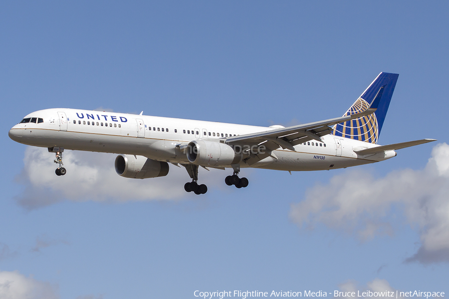 United Airlines Boeing 757-224 (N19130) | Photo 512341