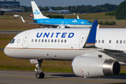 United Airlines Boeing 757-224 (N19136) at  Hamburg - Fuhlsbuettel (Helmut Schmidt), Germany