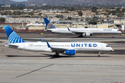United Airlines Boeing 757-224 (N19136) at  Phoenix - Sky Harbor, United States