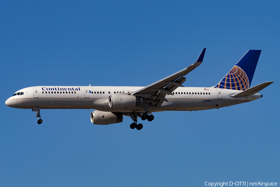 Continental Airlines Boeing 757-224 (N19141) | Photo 182357