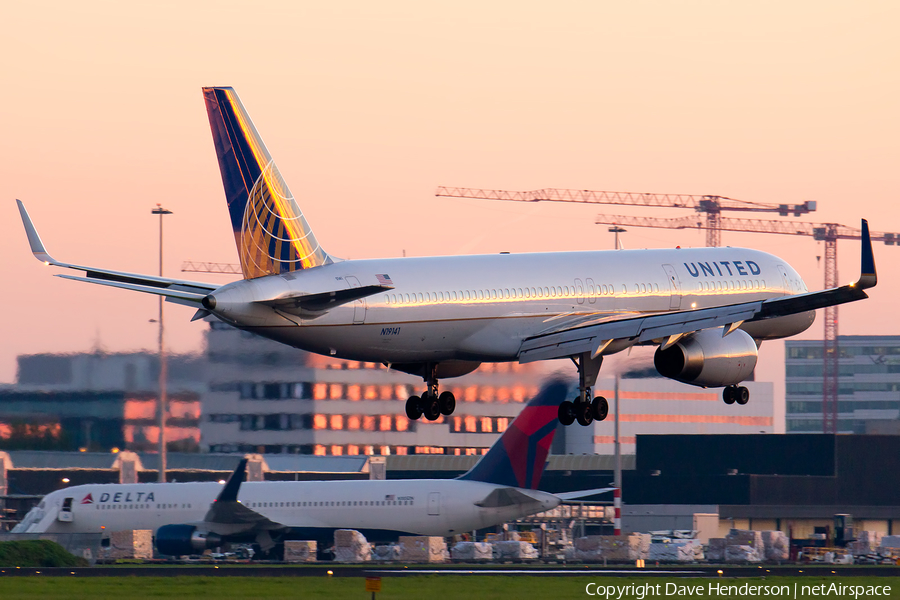 United Airlines Boeing 757-224 (N19141) | Photo 32516
