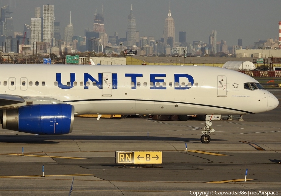 United Airlines Boeing 757-224 (N19141) | Photo 601004