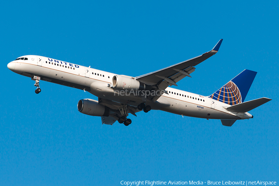 United Airlines Boeing 757-224 (N19141) | Photo 82592