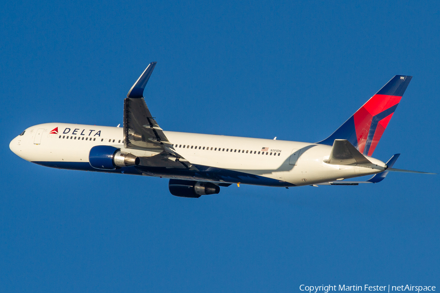 Delta Air Lines Boeing 767-332(ER) (N191DN) | Photo 365585