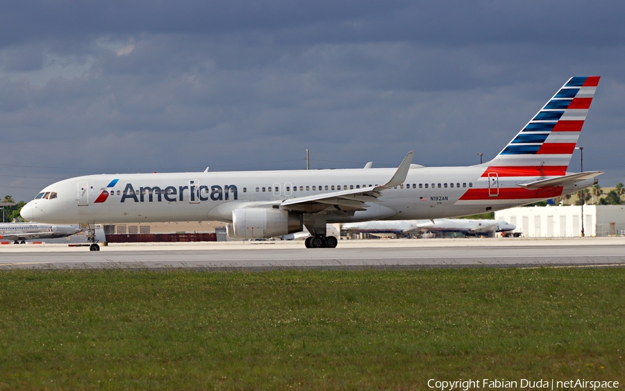 American Airlines Boeing 757-223 (N192AN) | Photo 325540