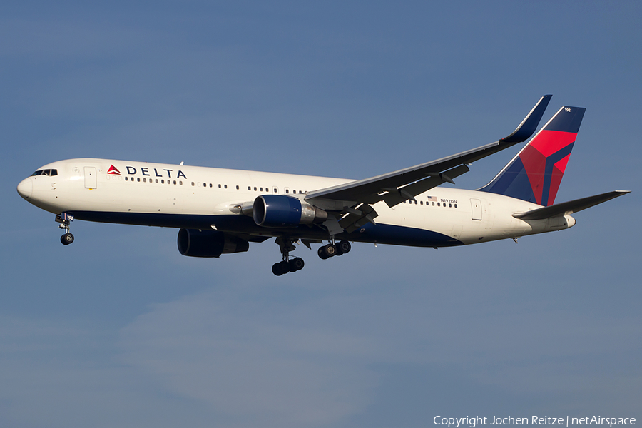 Delta Air Lines Boeing 767-332(ER) (N192DN) | Photo 82266