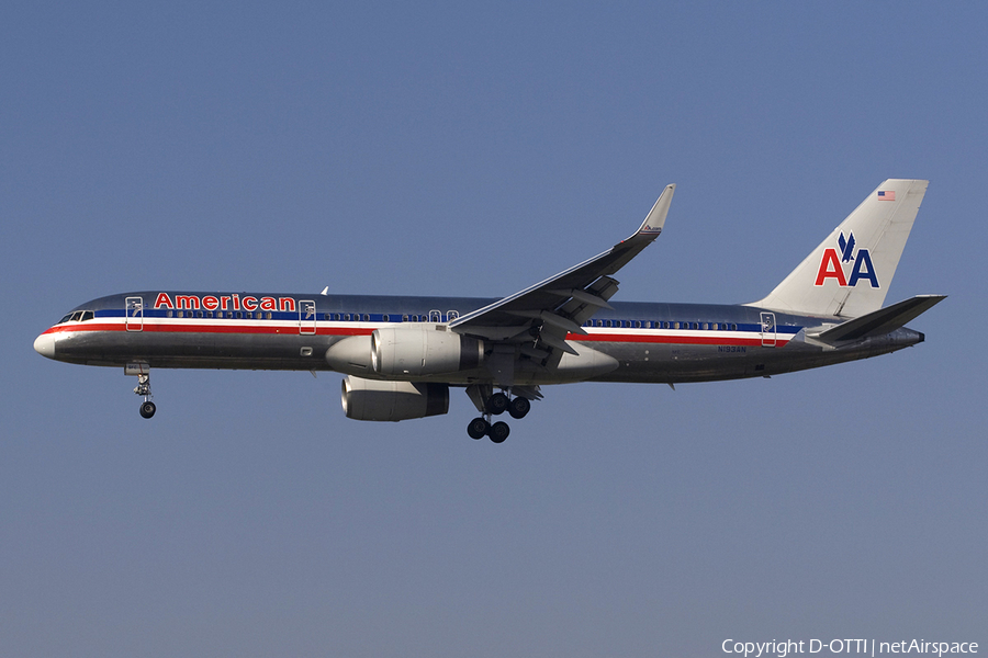 American Airlines Boeing 757-223 (N193AN) | Photo 279525
