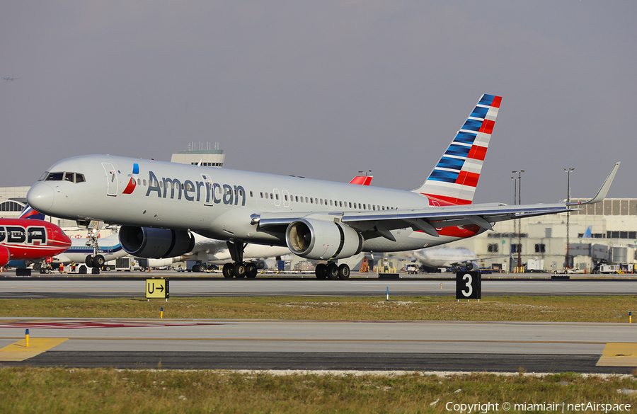 American Airlines Boeing 757-223 (N193AN) | Photo 147082