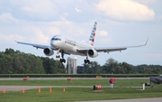 American Airlines Boeing 757-223 (N193AN) at  Oshkosh - Wittman Regional, United States