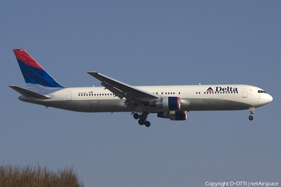 Delta Air Lines Boeing 767-332(ER) (N193DN) | Photo 272704