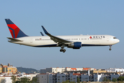 Delta Air Lines Boeing 767-332(ER) (N193DN) at  Lisbon - Portela, Portugal