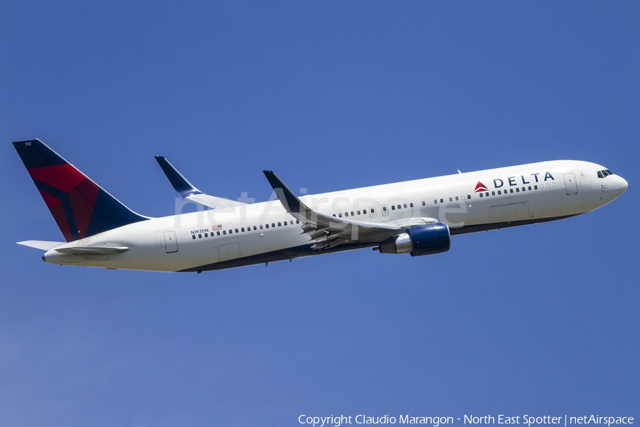 Delta Air Lines Boeing 767-332(ER) (N193DN) | Photo 97453