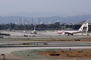 American Airlines Boeing 757-223 (N194AA) at  Los Angeles - International, United States