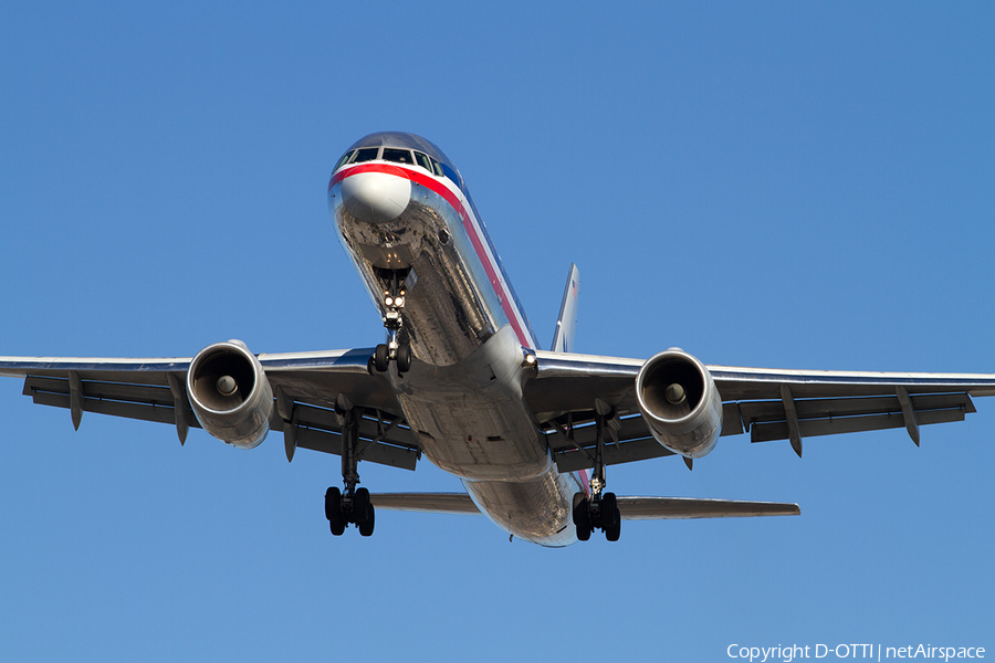 American Airlines Boeing 757-223 (N194AA) | Photo 337353