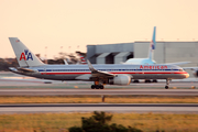 American Airlines Boeing 757-223 (N194AA) at  Los Angeles - International, United States