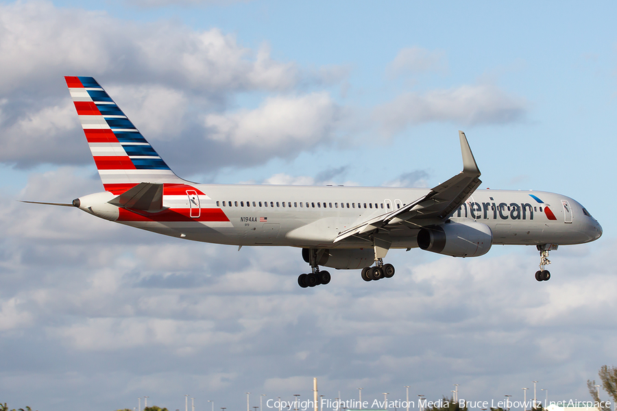 American Airlines Boeing 757-223 (N194AA) | Photo 165063