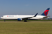 Delta Air Lines Boeing 767-332(ER) (N194DN) at  Amsterdam - Schiphol, Netherlands