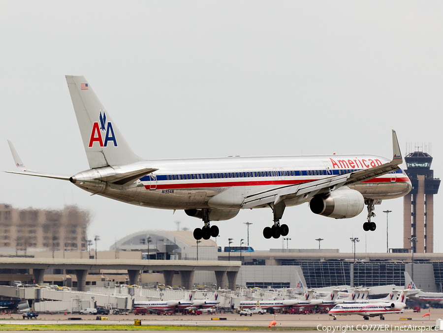 American Airlines Boeing 757-223 (N195AN) | Photo 3733