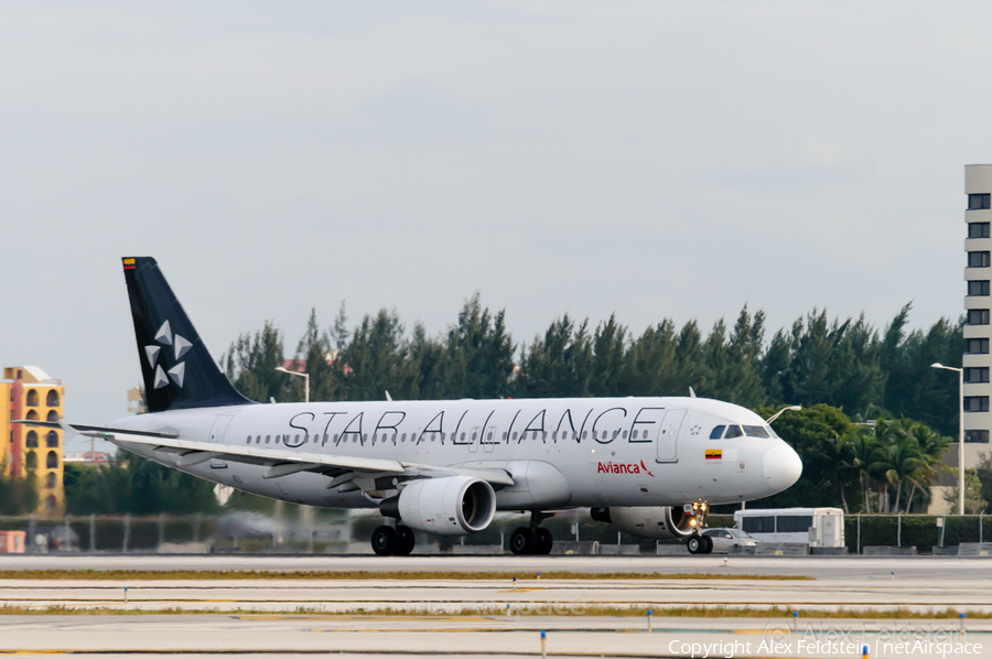 Avianca Airbus A320-214 (N195AV) | Photo 66463