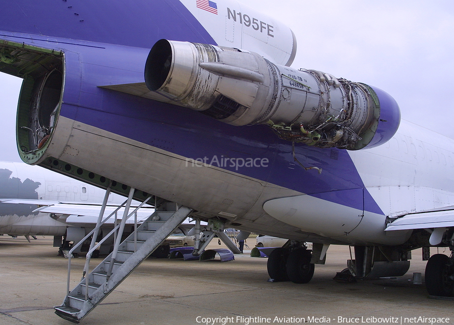 FedEx Boeing 727-22(F) (N195FE) | Photo 187208