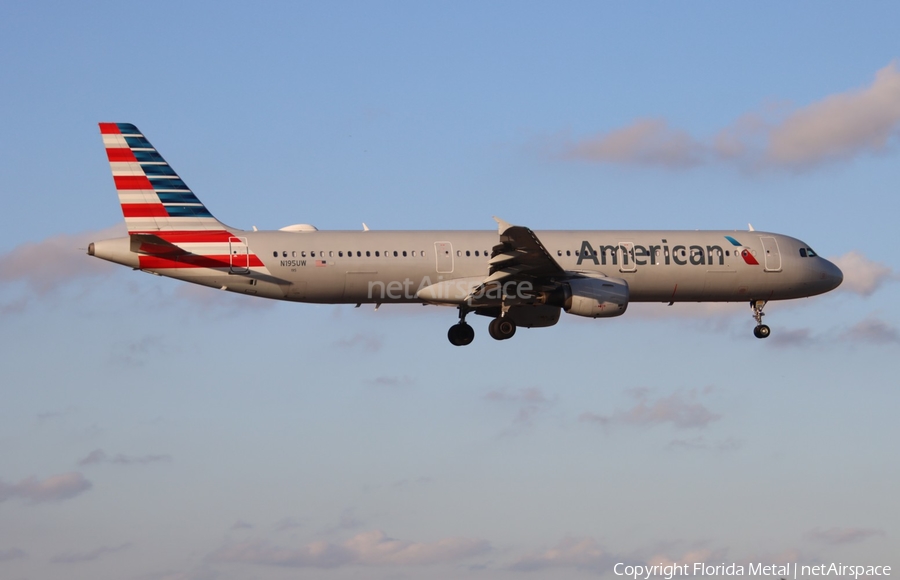 American Airlines Airbus A321-211 (N195UW) | Photo 660455