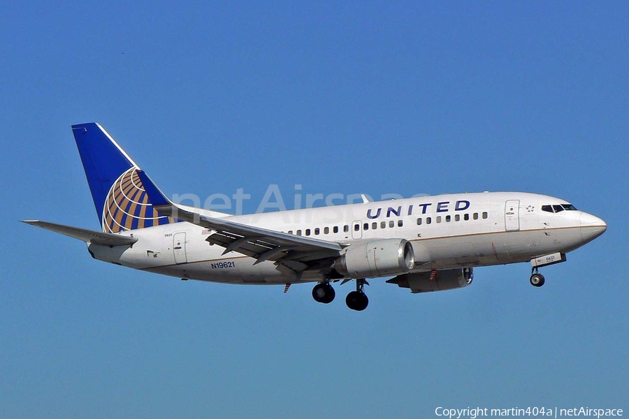 United Airlines Boeing 737-524 (N19621) | Photo 21308