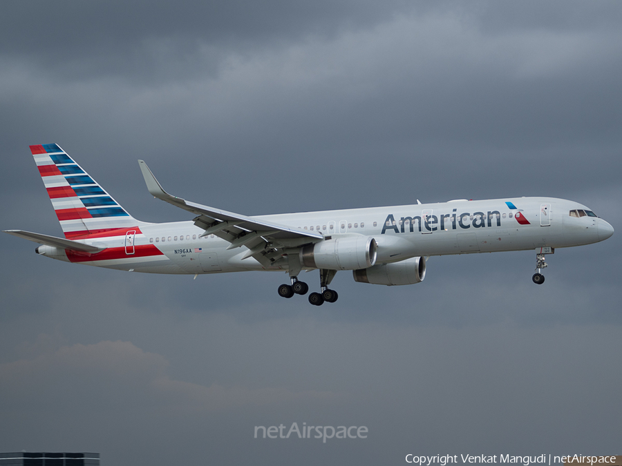 American Airlines Boeing 757-223 (N196AA) | Photo 134153