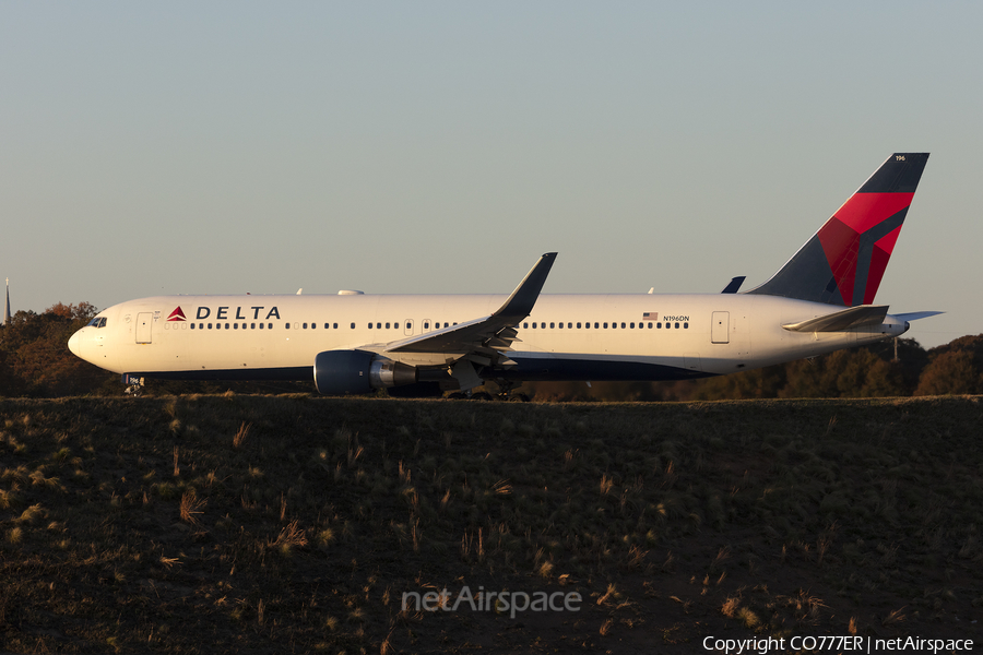 Delta Air Lines Boeing 767-332(ER) (N196DN) | Photo 506367