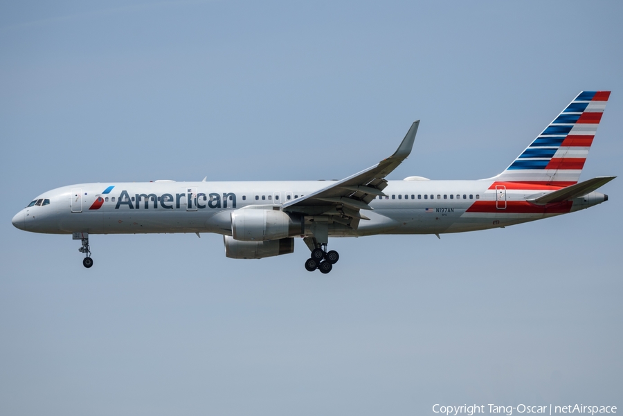American Airlines Boeing 757-223 (N197AN) | Photo 283631