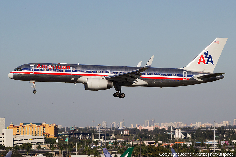 American Airlines Boeing 757-223 (N197AN) | Photo 39320