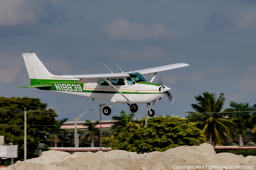 (Private) Cessna 172M Skyhawk (N19839) | Photo 74108