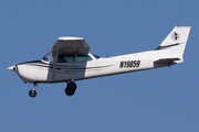 McCormick Air Center Cessna 172M Skyhawk (N19859) at  Seattle/Tacoma - International, United States
