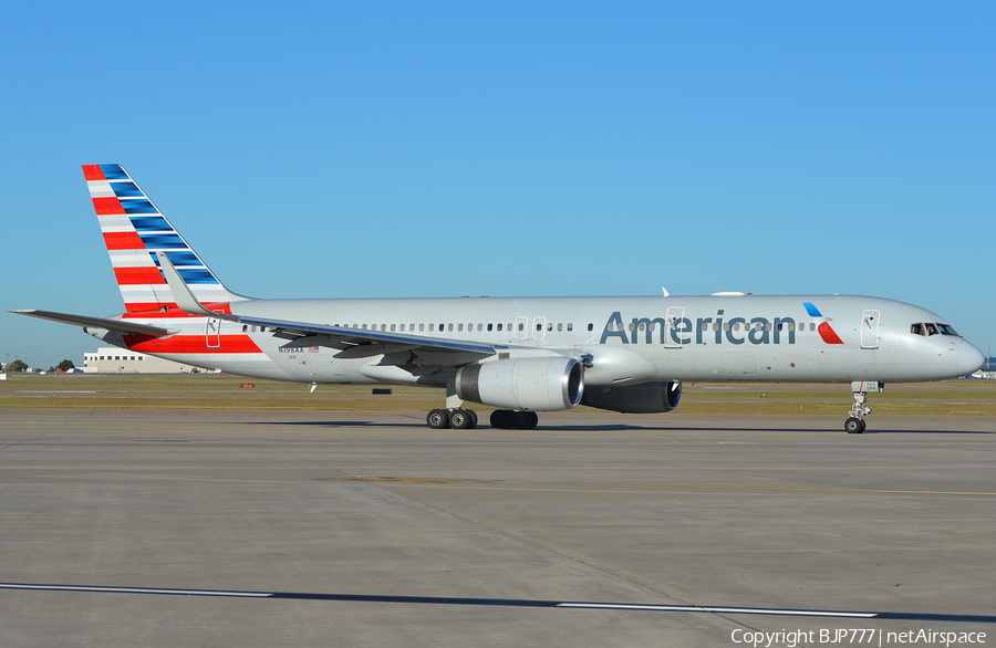 American Airlines Boeing 757-223 (N198AA) | Photo 193776