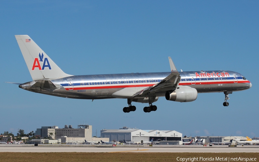 American Airlines Boeing 757-223 (N198AA) | Photo 299600