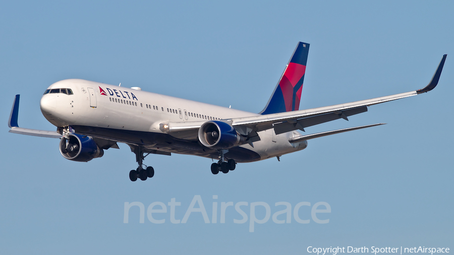 Delta Air Lines Boeing 767-332(ER) (N198DN) | Photo 358457