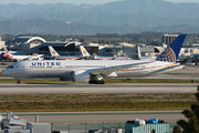 United Airlines Boeing 787-9 Dreamliner (N19951) at  Los Angeles - International, United States
