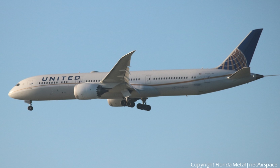 United Airlines Boeing 787-9 Dreamliner (N19951) | Photo 310753