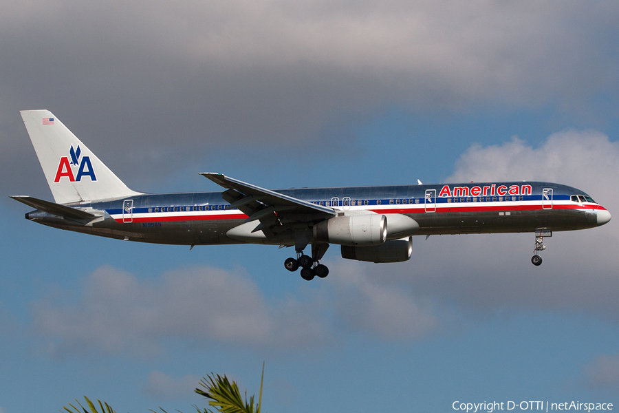 American Airlines Boeing 757-223 (N199AN) | Photo 230315