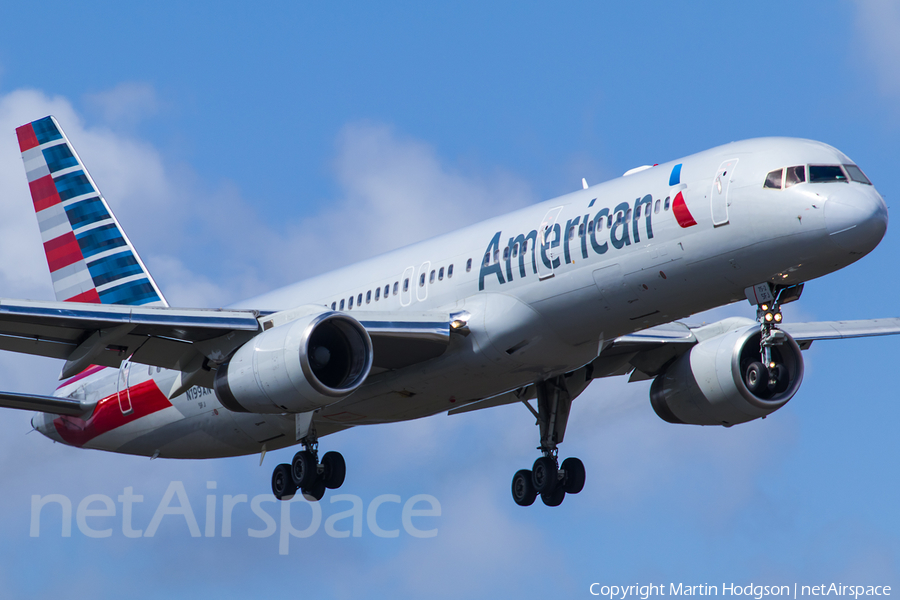 American Airlines Boeing 757-223 (N199AN) | Photo 237924