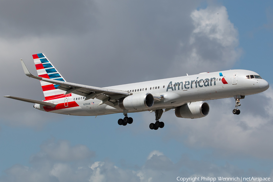 American Airlines Boeing 757-223 (N199AN) | Photo 242132