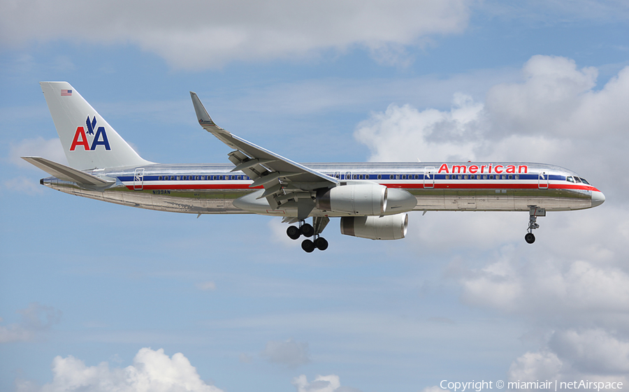 American Airlines Boeing 757-223 (N199AN) | Photo 31043