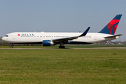 Delta Air Lines Boeing 767-322(ER) (N199DN) at  Amsterdam - Schiphol, Netherlands