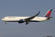 Delta Air Lines Boeing 767-322(ER) (N199DN) at  Tokyo - Narita International, Japan