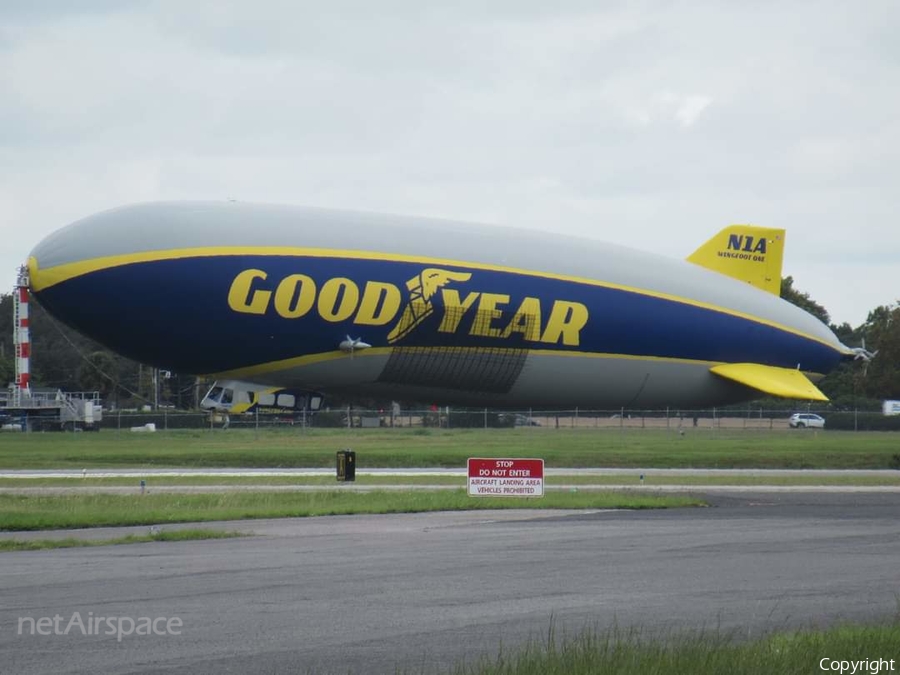 Goodyear Blimp Zeppelin NT LZ N07 (N1A) | Photo 406468