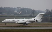 (Private) Bombardier BD-700-1A10 Global Express (N1AR) at  London - Luton, United Kingdom