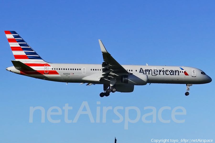 American Airlines Boeing 757-2B7 (N200UU) | Photo 68460